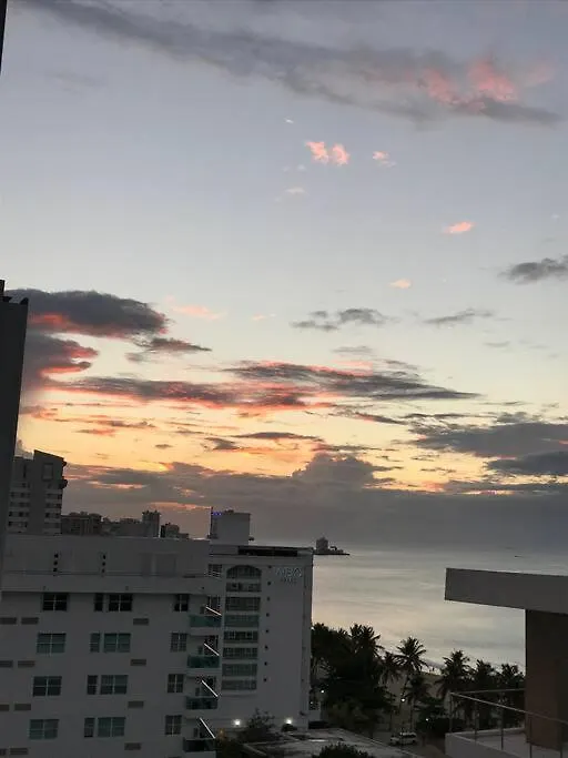 Beach Rental Lux Apt 3Br-2Bth+Sofabed+City & Ocean View San Juan Puerto Rico